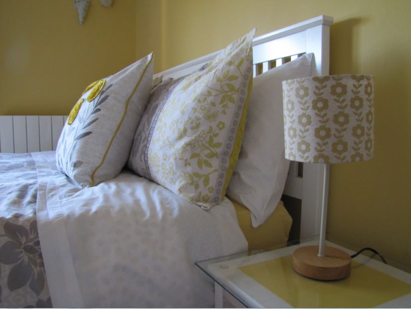 A picture of the top of a bed with pillows in a guest room at Hill View accommodation