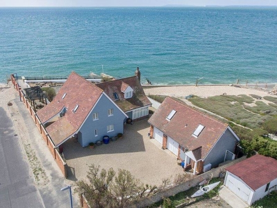 Selsey Beach House by the sea