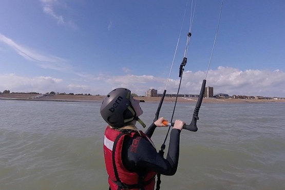 Learning how to kitesurf in Lancing