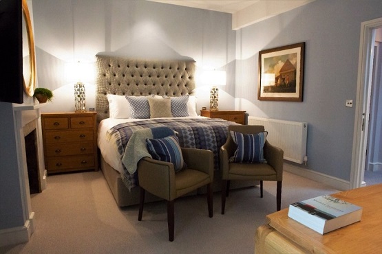 Luxury guestroom at The White Horse Inn